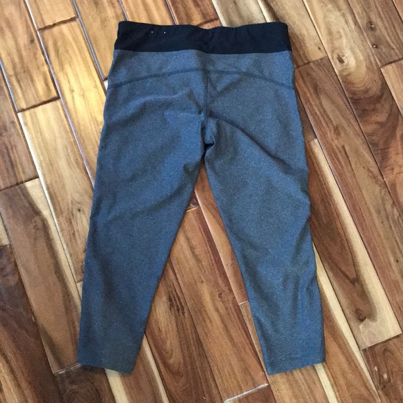Gym Capris Bundle - Picture 4 of 8